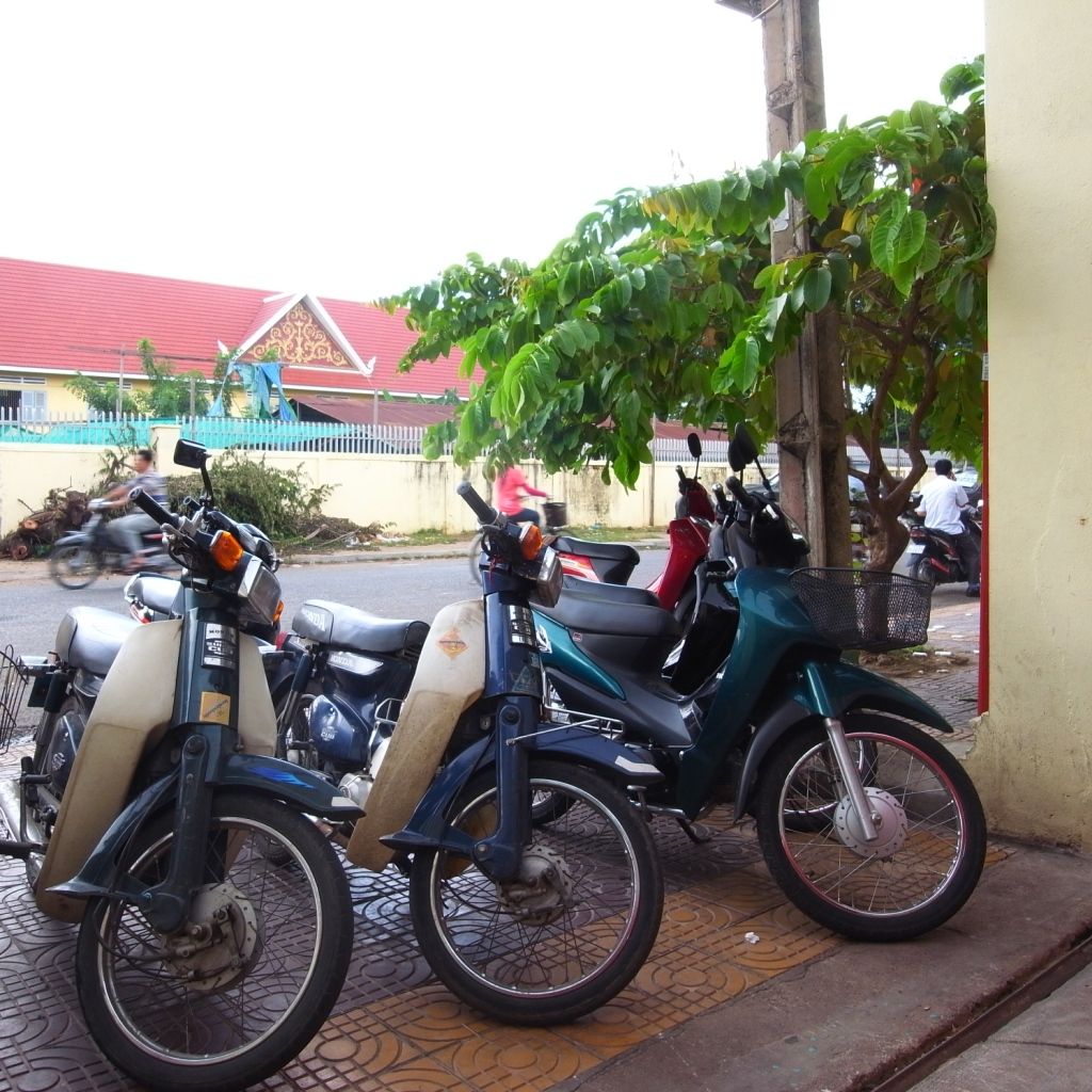 Scooters in Phnom Penh