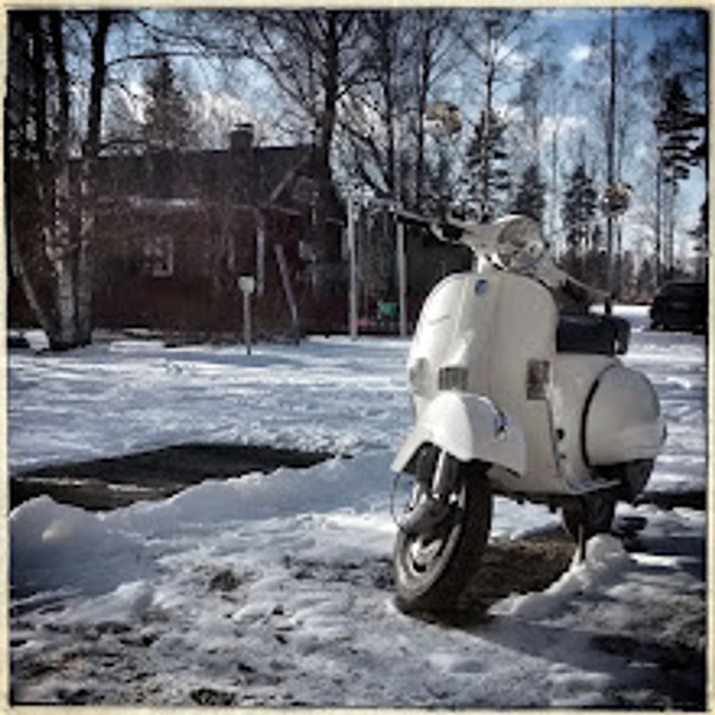 Snowy Vespa Day